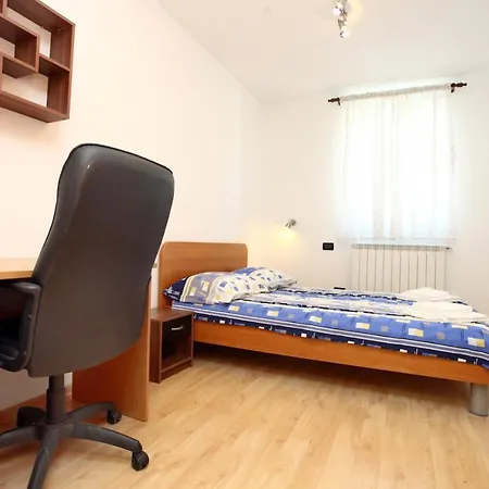 Apartma Jure Sia شقة *